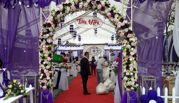 Nhà Hàng Tiệc Cưới Lân Thủy