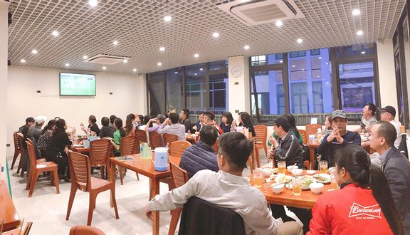 Nhà Hàng Á Châu - Lẩu Móng Sườn Dọc Mùng - Lương Khánh Thiện