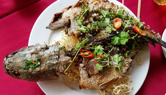Nhà Hàng Rừng Xanh