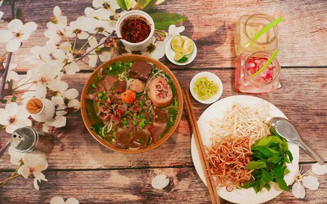 Bún Bò Huế Ngự Uyển - Lĩnh Nam