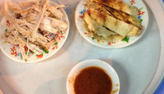 Ngọc Châm Quán - Ốc Ngao, Nem Chua & Mực Nướng