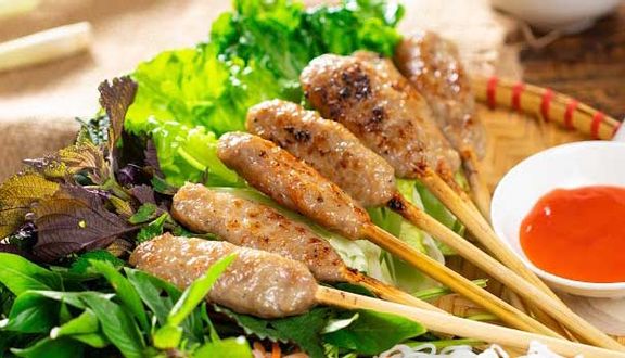 Cô Yến - Nem Lụi, Nem Nướng & Bò Lá Lốt - Văn Quán