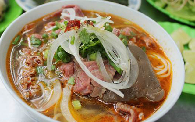 Cẩm Tú - Bún Bò Huế & Phở