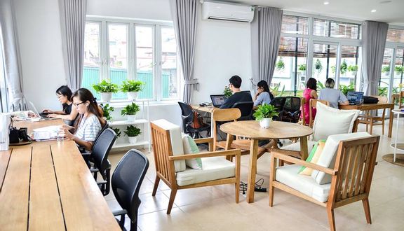 Moonwork Coworking Space