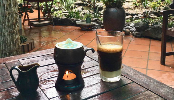 Moon Moon Tea & Coffee