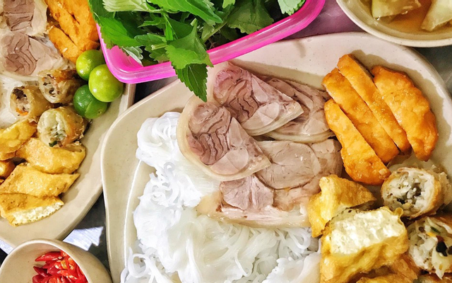 Bún đậu chả cốm