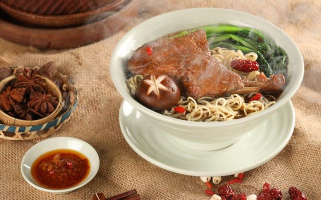 Mì Vịt Quay Chú Chen - Thợ Nhuộm