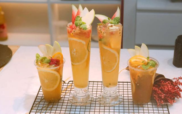Yakult ( đào, lá nếp, caramel )