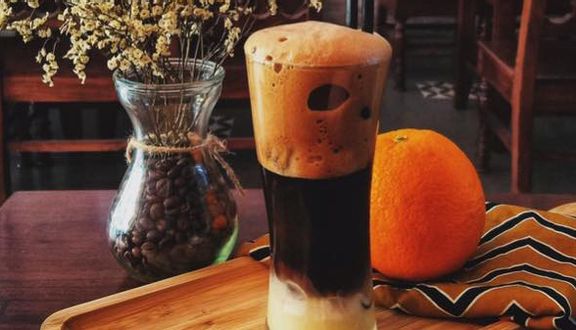 May Coffee - Cafe Trứng, Bánh Mì Sốt Vang & Đồ Uống