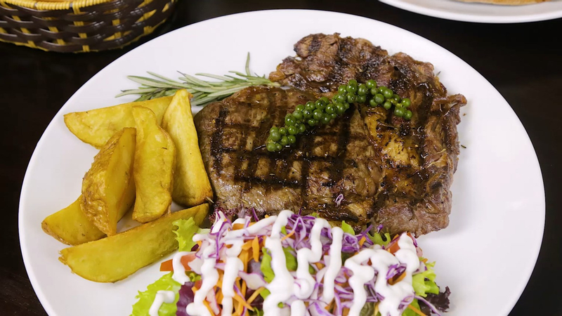 Salad Tổng Hợp Ăn Kèm Sốt Hoa Quả
