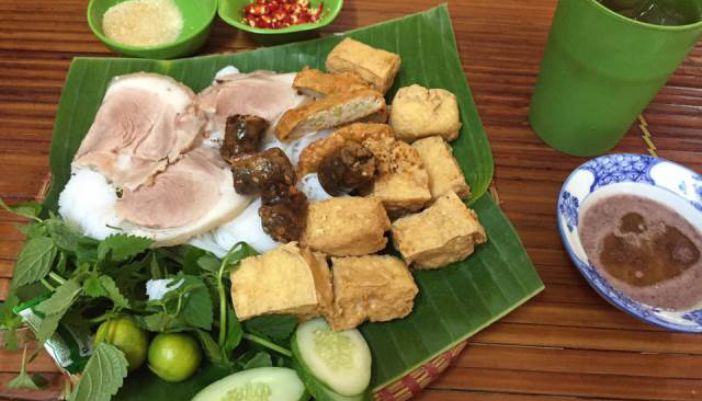 Bún Đậu Chả Cốm Thịt Chân Giò + Tặng1 Ly Trà Chanh