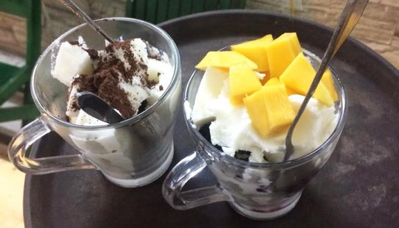 Sữa Chua Dẻo Trắng + Chè Dừa Dầm Thạch Lá
