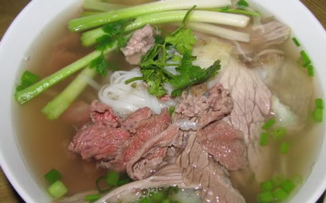 Phở Bò Tái Chín