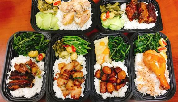 Cơm Gà Xào Sả Ớt