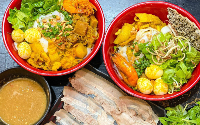 Mỳ Quảng Gà