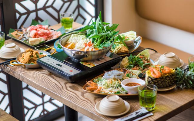 Gỏi Chân Gà Rút Xương
