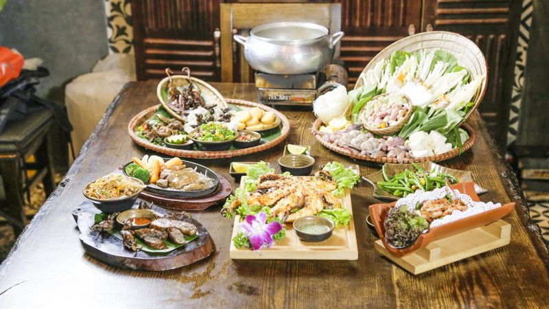 Kinh Kỳ Quán - Bát Đàn